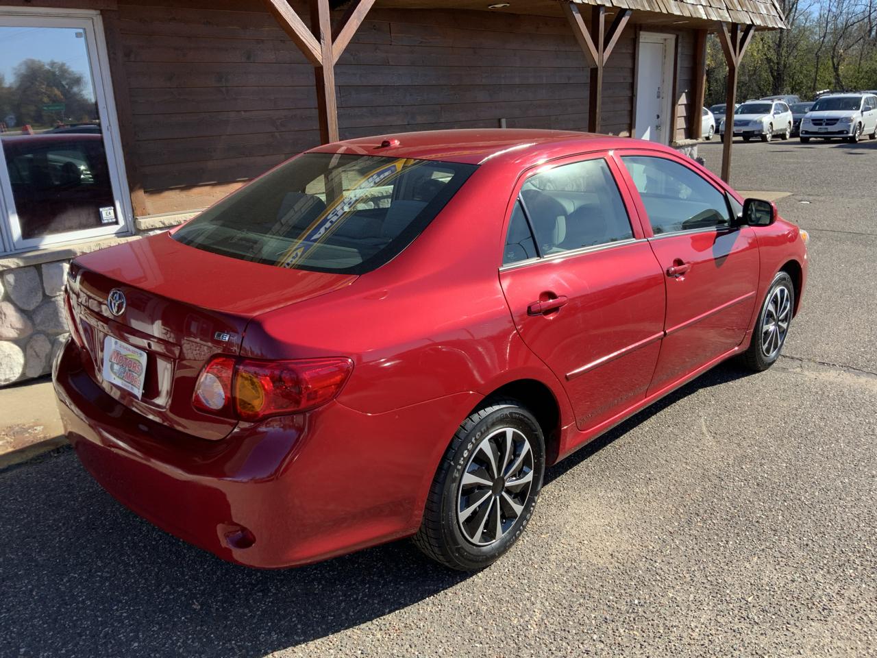 Toyota Corolla 4dr Sdn Auto LE (Natl) 2010