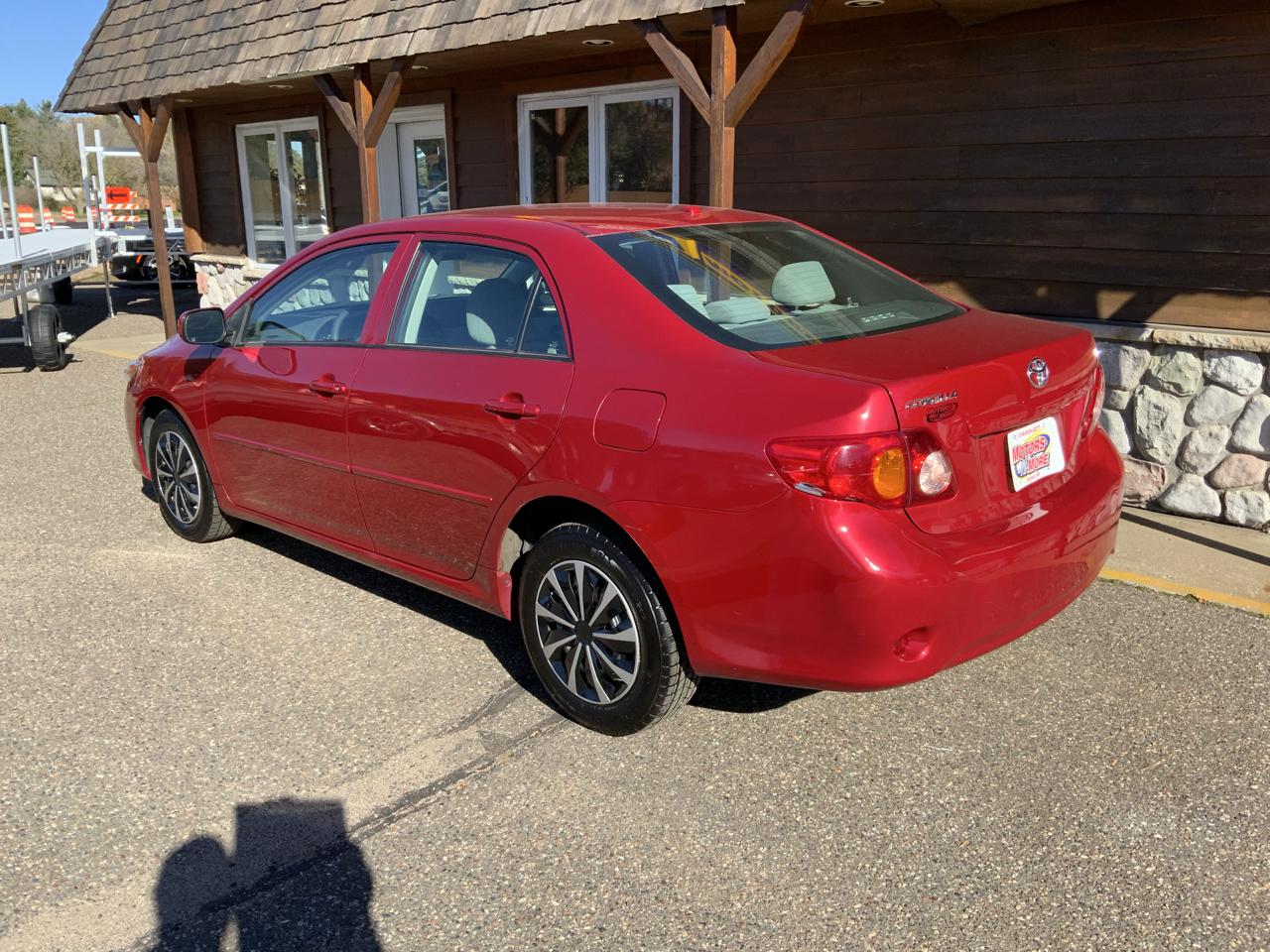 Toyota Corolla 4dr Sdn Auto LE (Natl) 2010