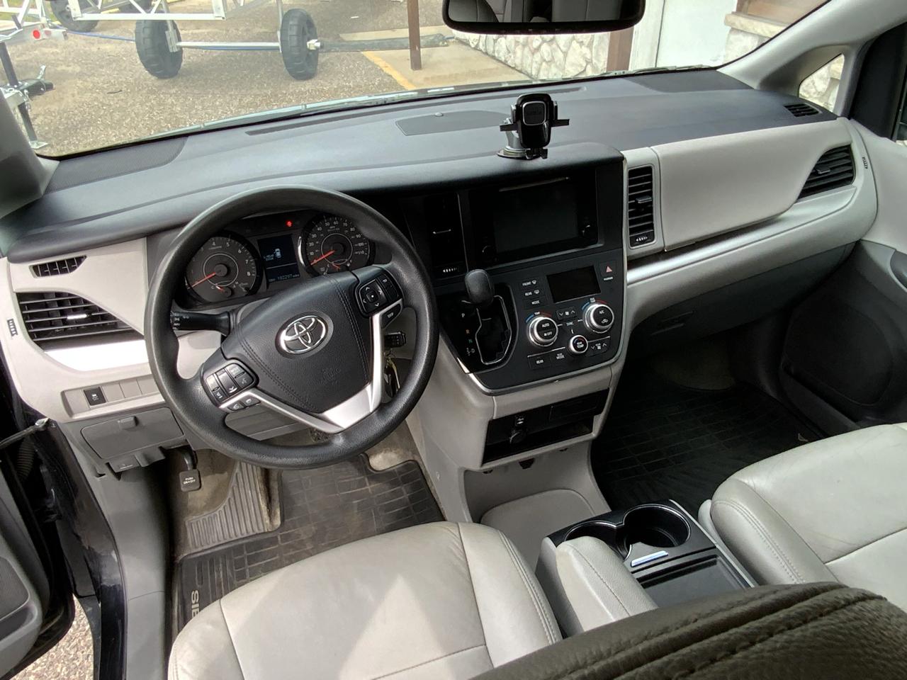 Toyota Sienna LE FWD 8-Passenger V6 2015