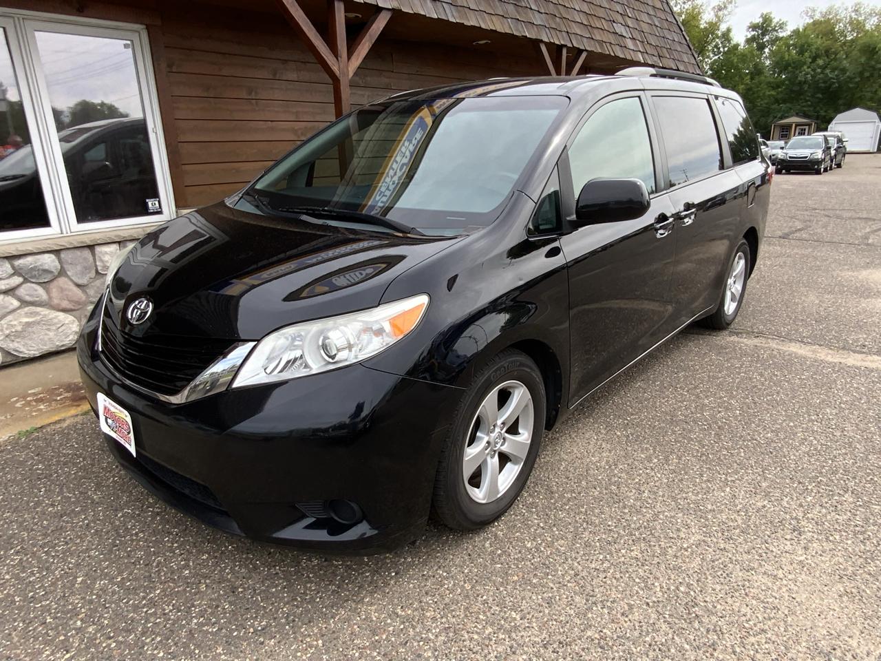 Toyota Sienna LE FWD 8-Passenger V6 2015