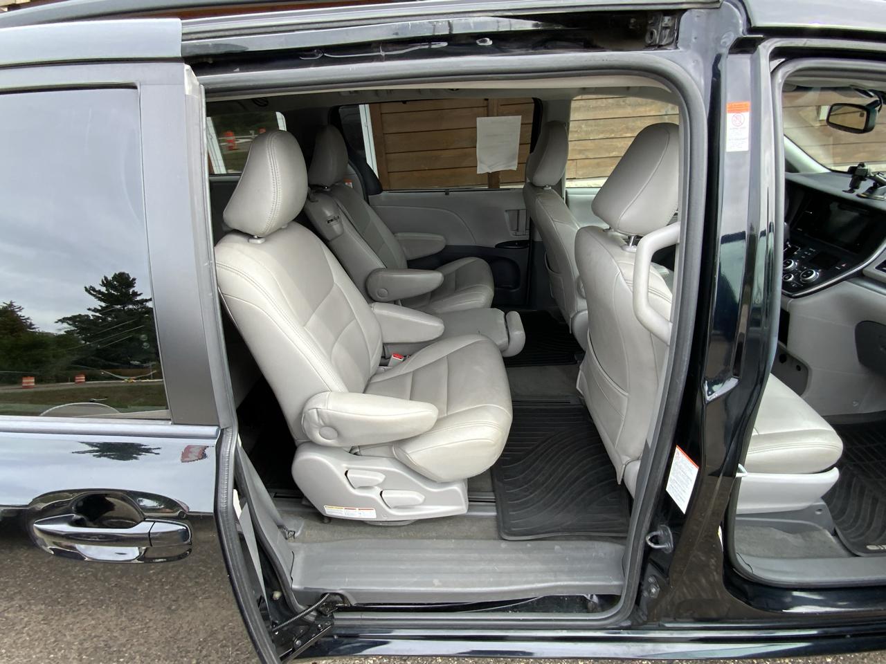 Toyota Sienna LE FWD 8-Passenger V6 2015