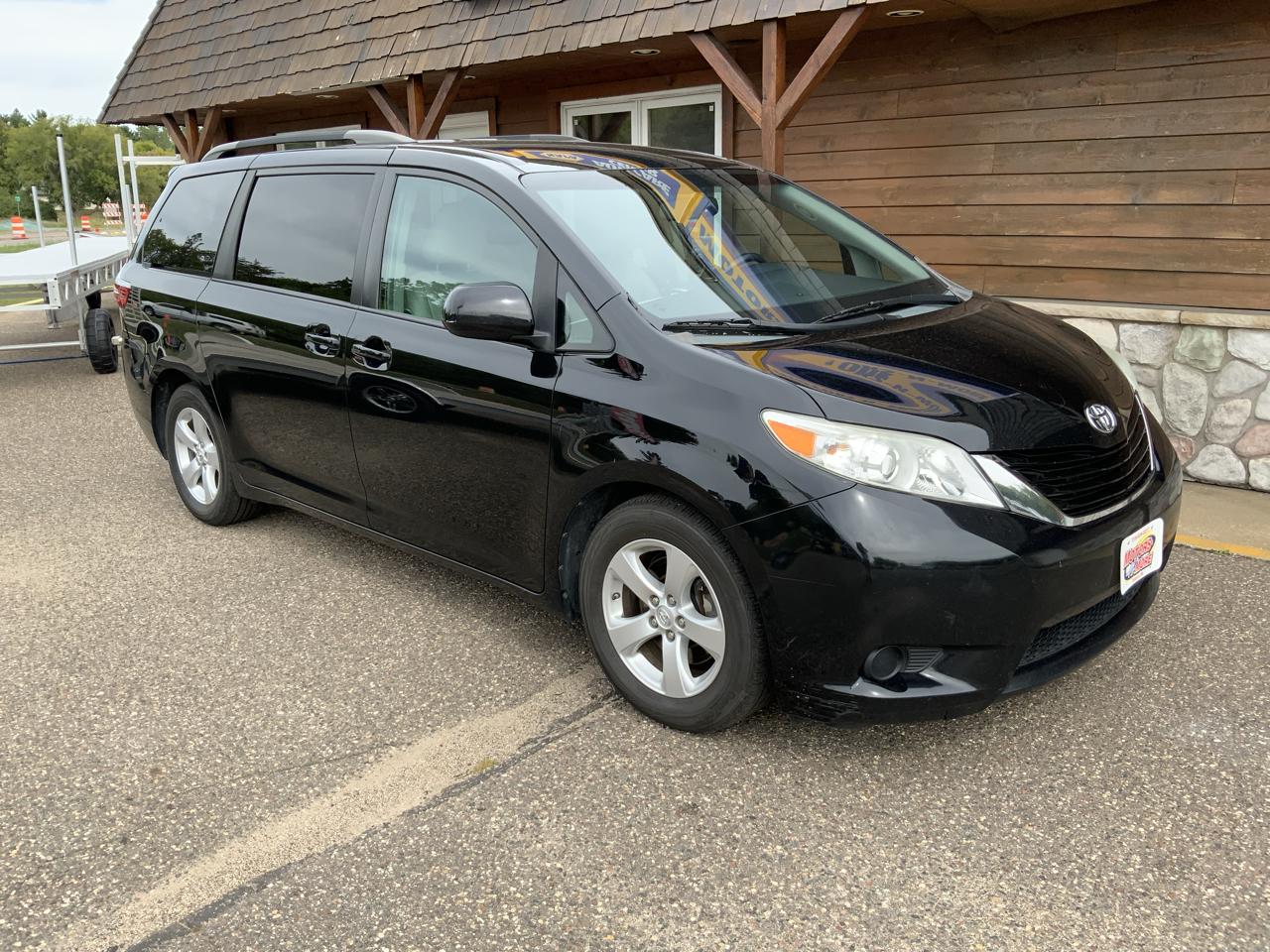 Toyota Sienna LE FWD 8-Passenger V6 2015