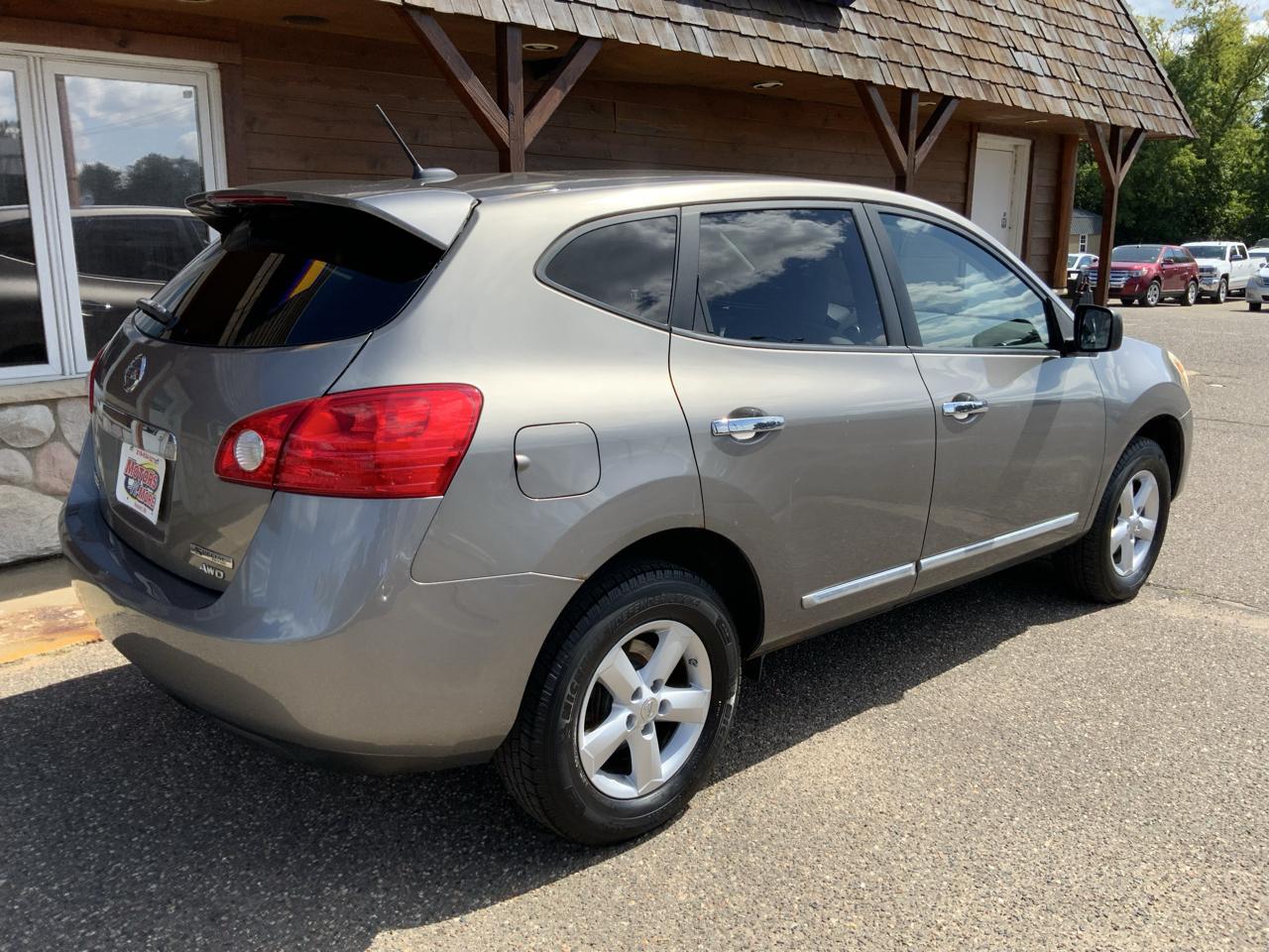 Nissan Rogue S AWD 2012