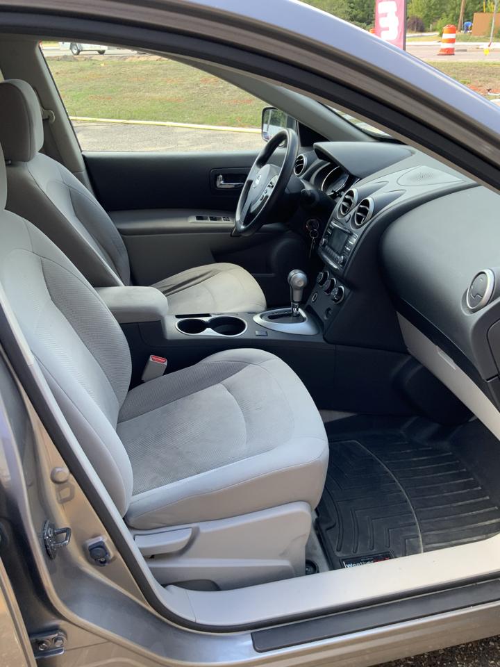 Nissan Rogue S AWD 2012