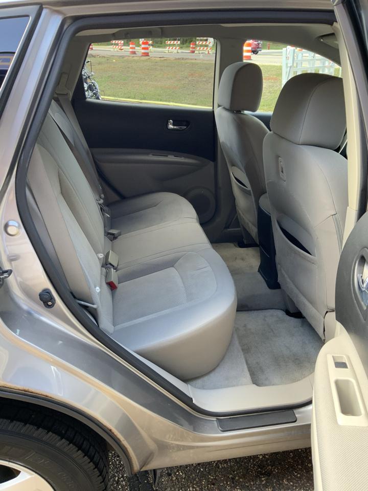 Nissan Rogue S AWD 2012
