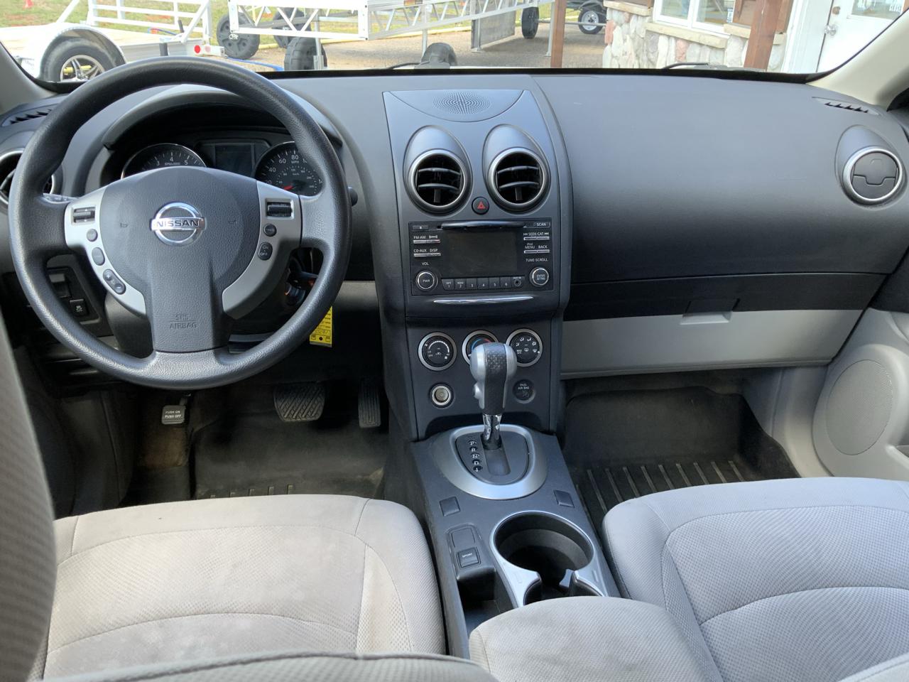 Nissan Rogue S AWD 2012