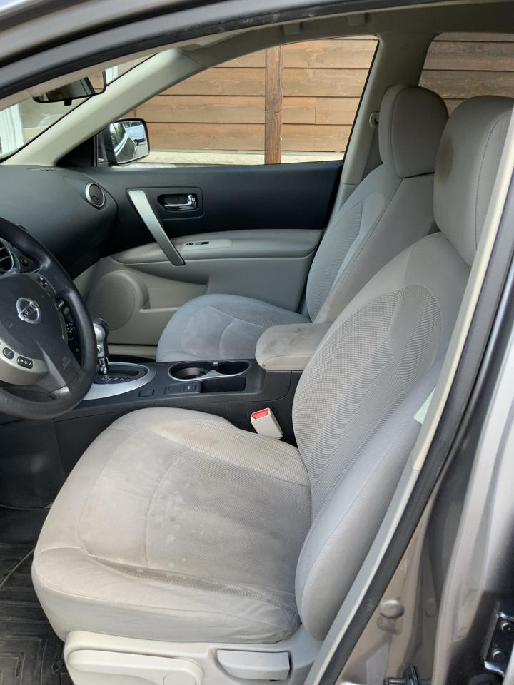 Nissan Rogue S AWD 2012