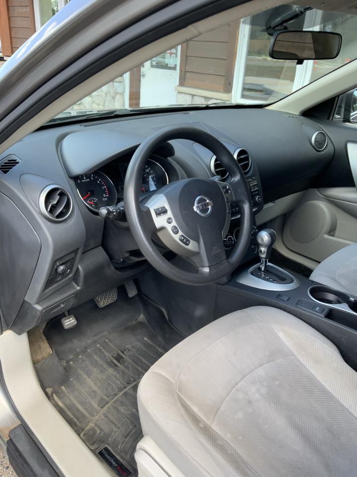 Nissan Rogue S AWD 2012