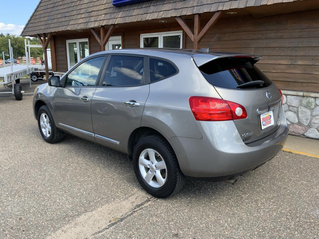 Nissan Rogue S AWD 2012