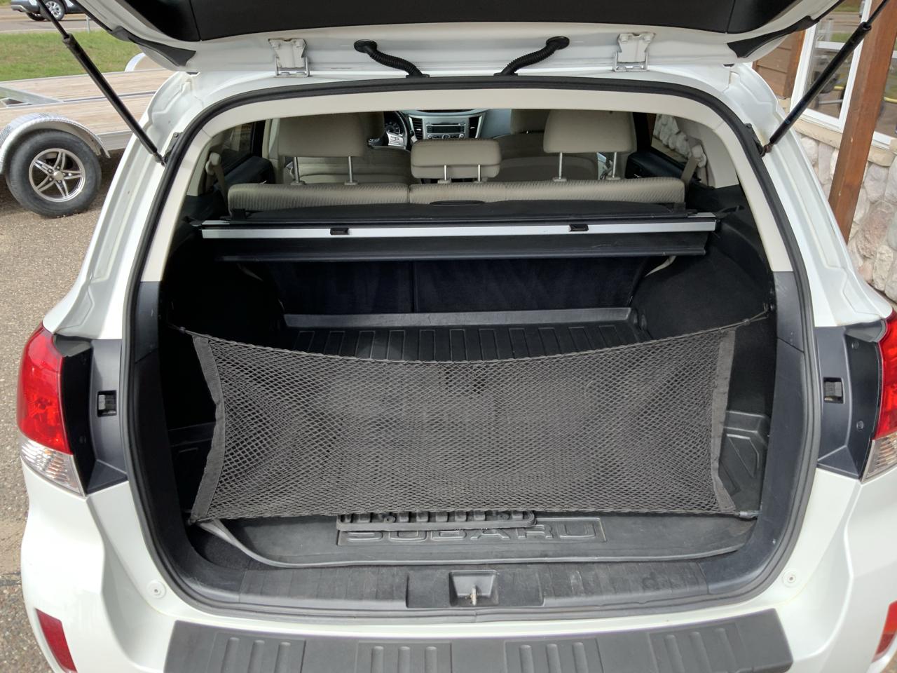 Subaru Outback 2.5i Premium 2011
