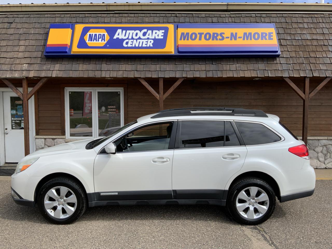 Subaru Outback 2.5i Premium 2011