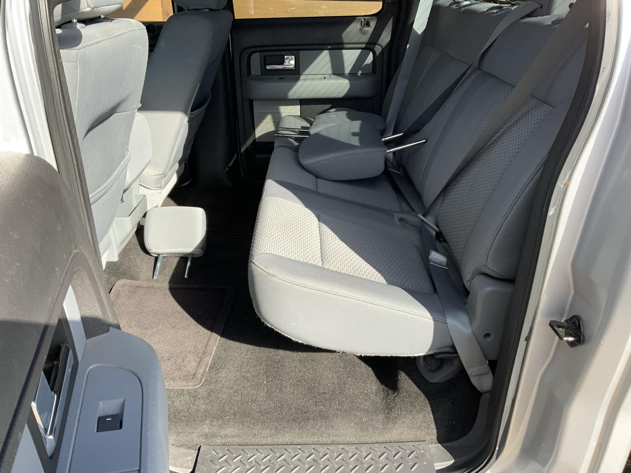 Ford F-150 4WD SuperCrew 139" XLT 2012
