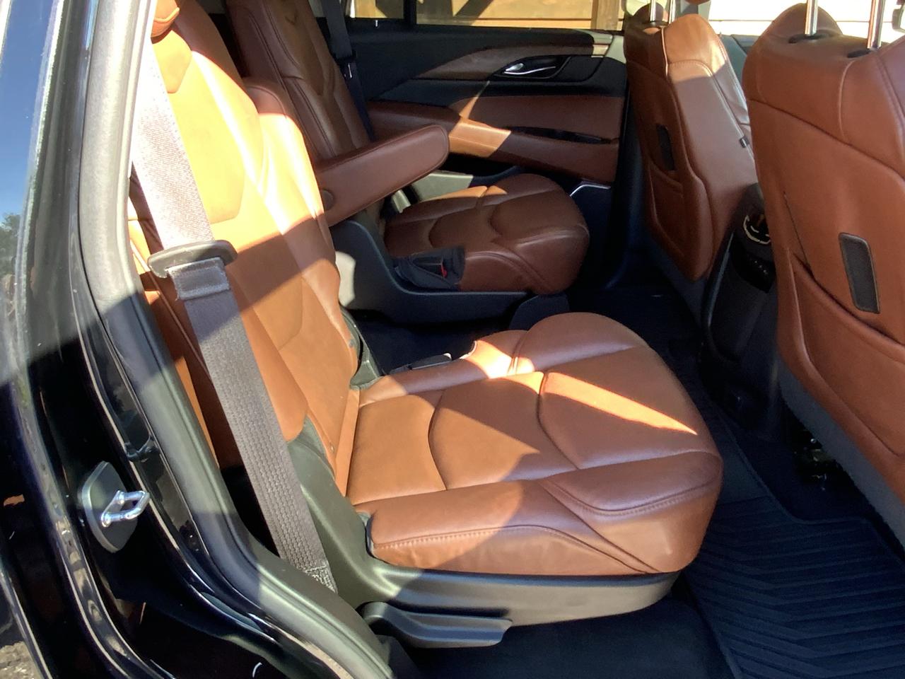 Cadillac Escalade Luxury 4WD 2017