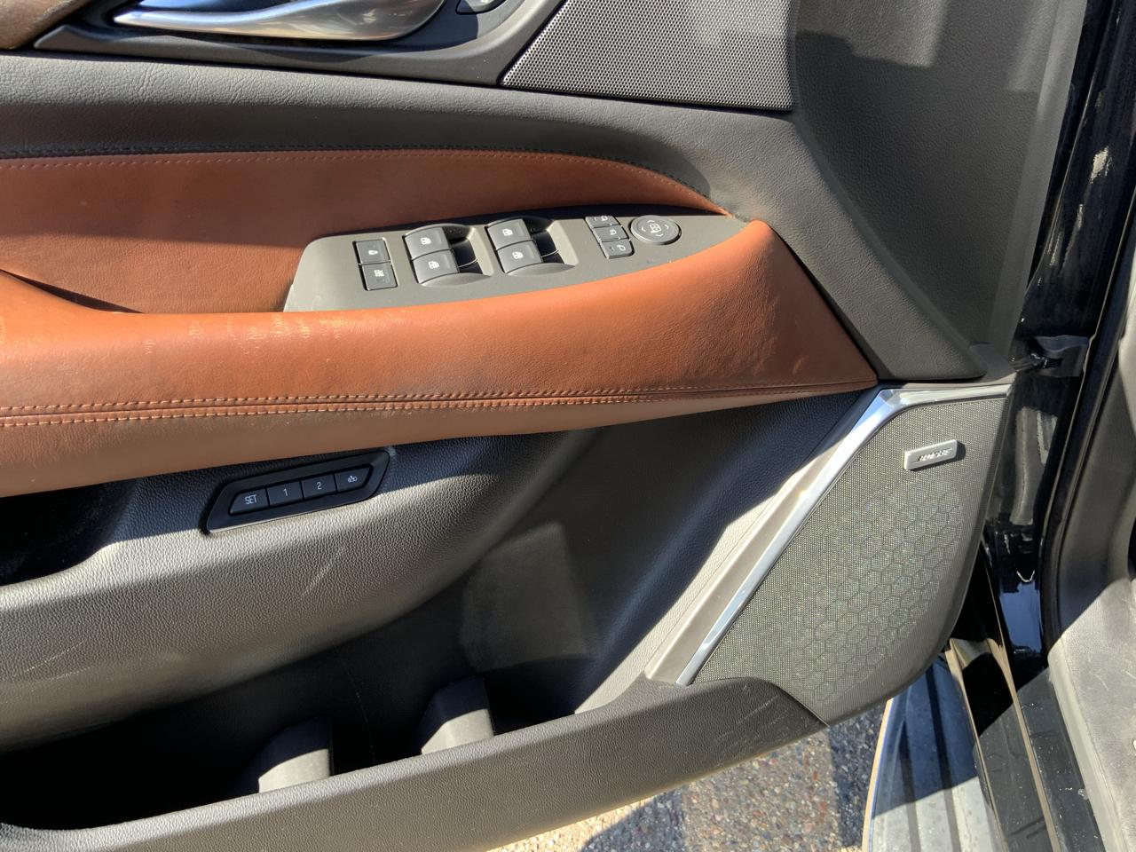 Cadillac Escalade Luxury 4WD 2017