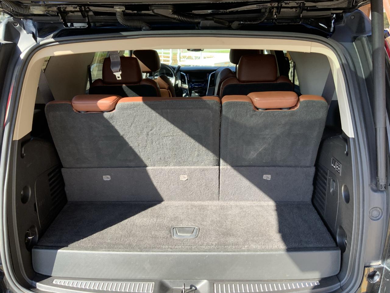 Cadillac Escalade Luxury 4WD 2017