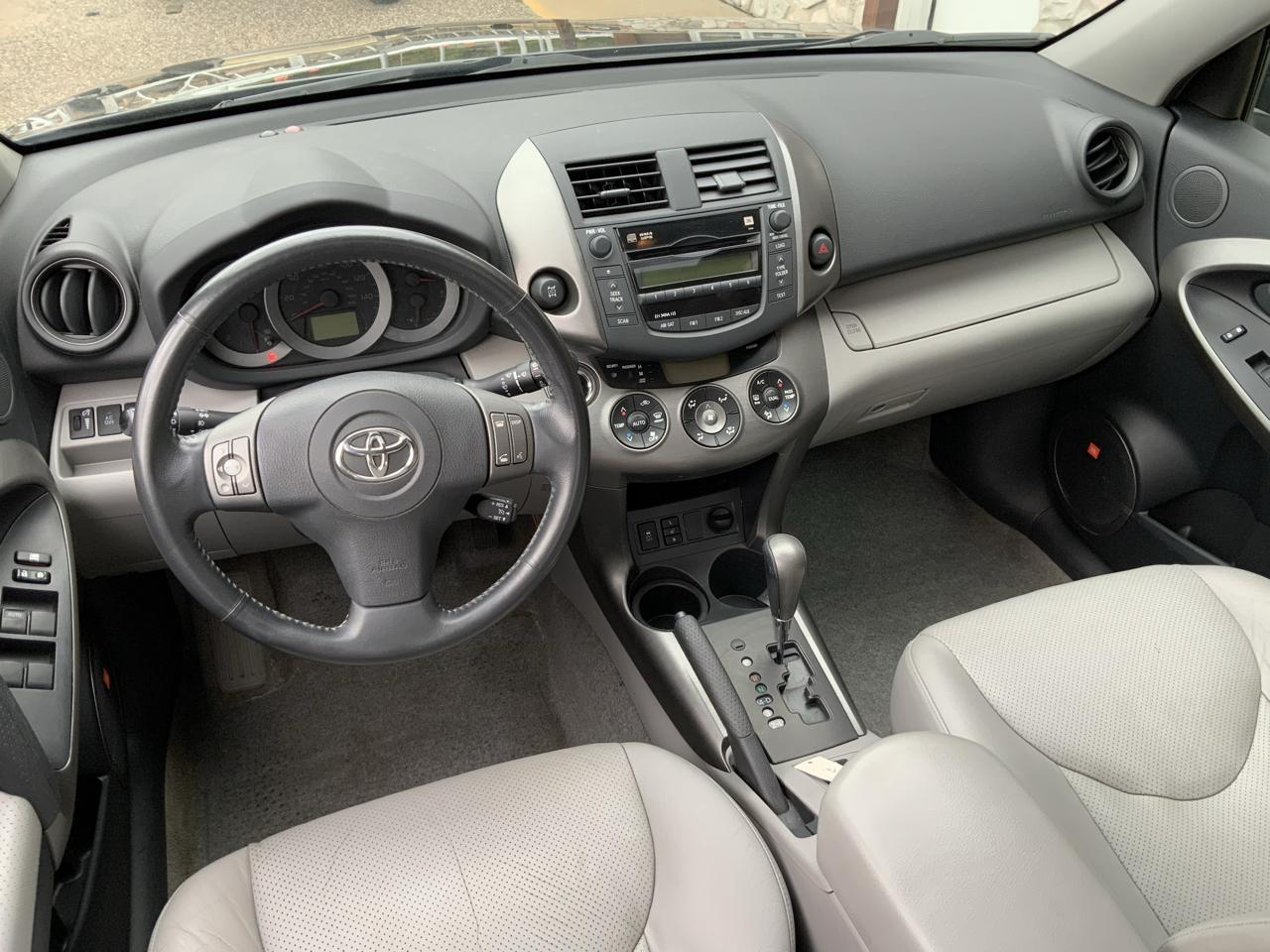 Toyota RAV4 Limited V6 4WD 2009