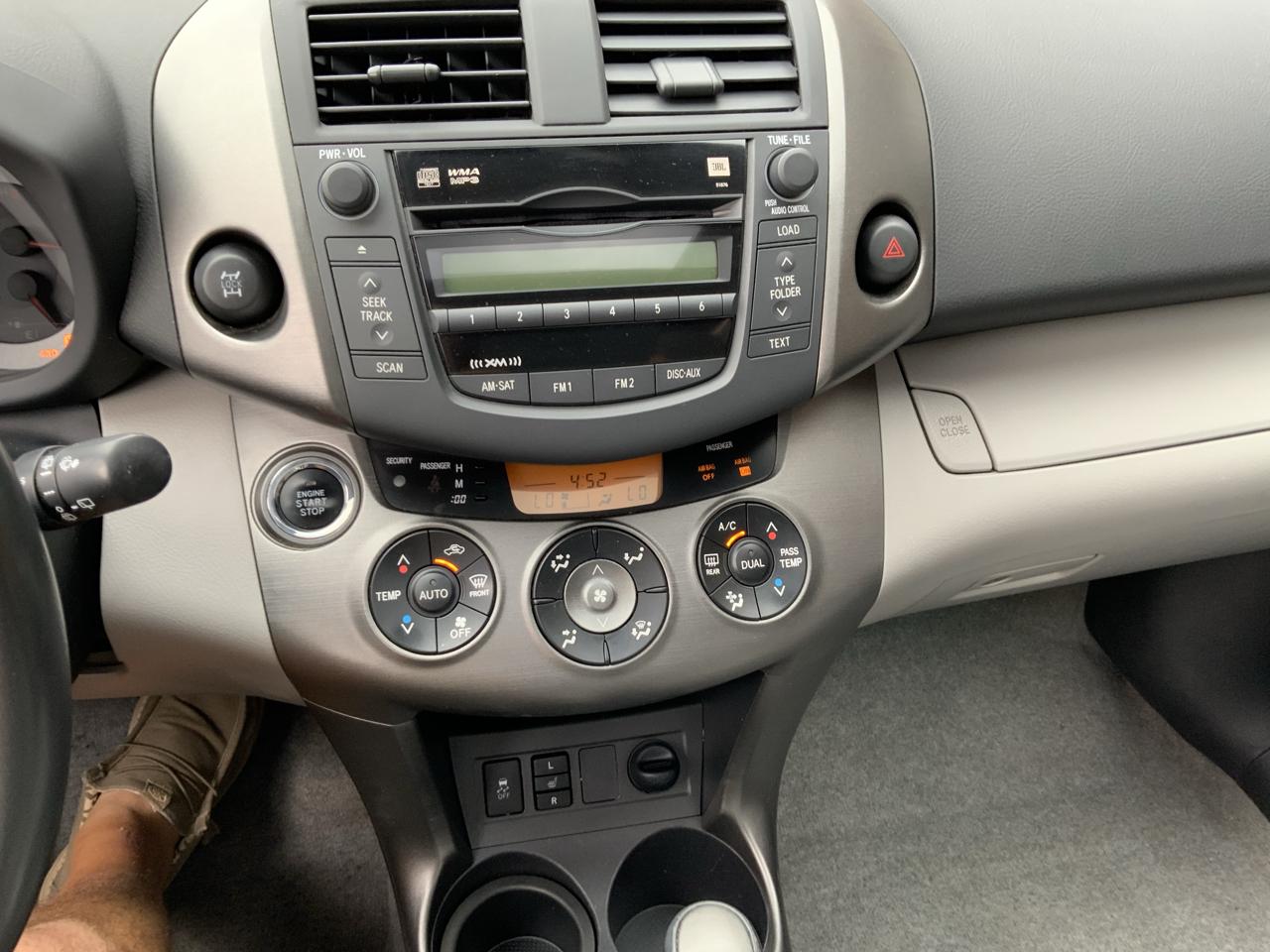 Toyota RAV4 Limited V6 4WD 2009