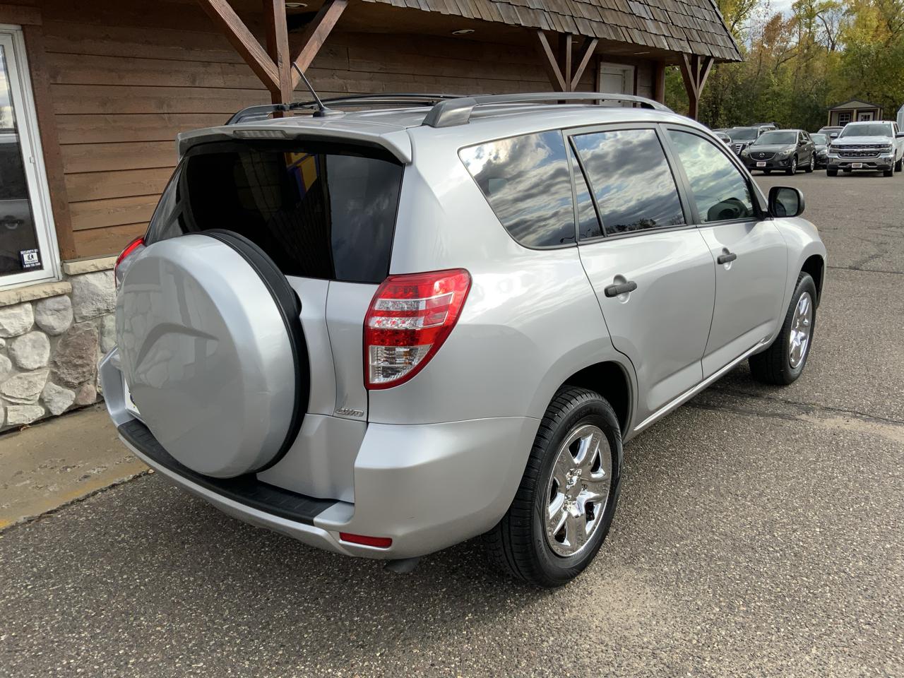 Toyota RAV4 Base I4 4WD 2009