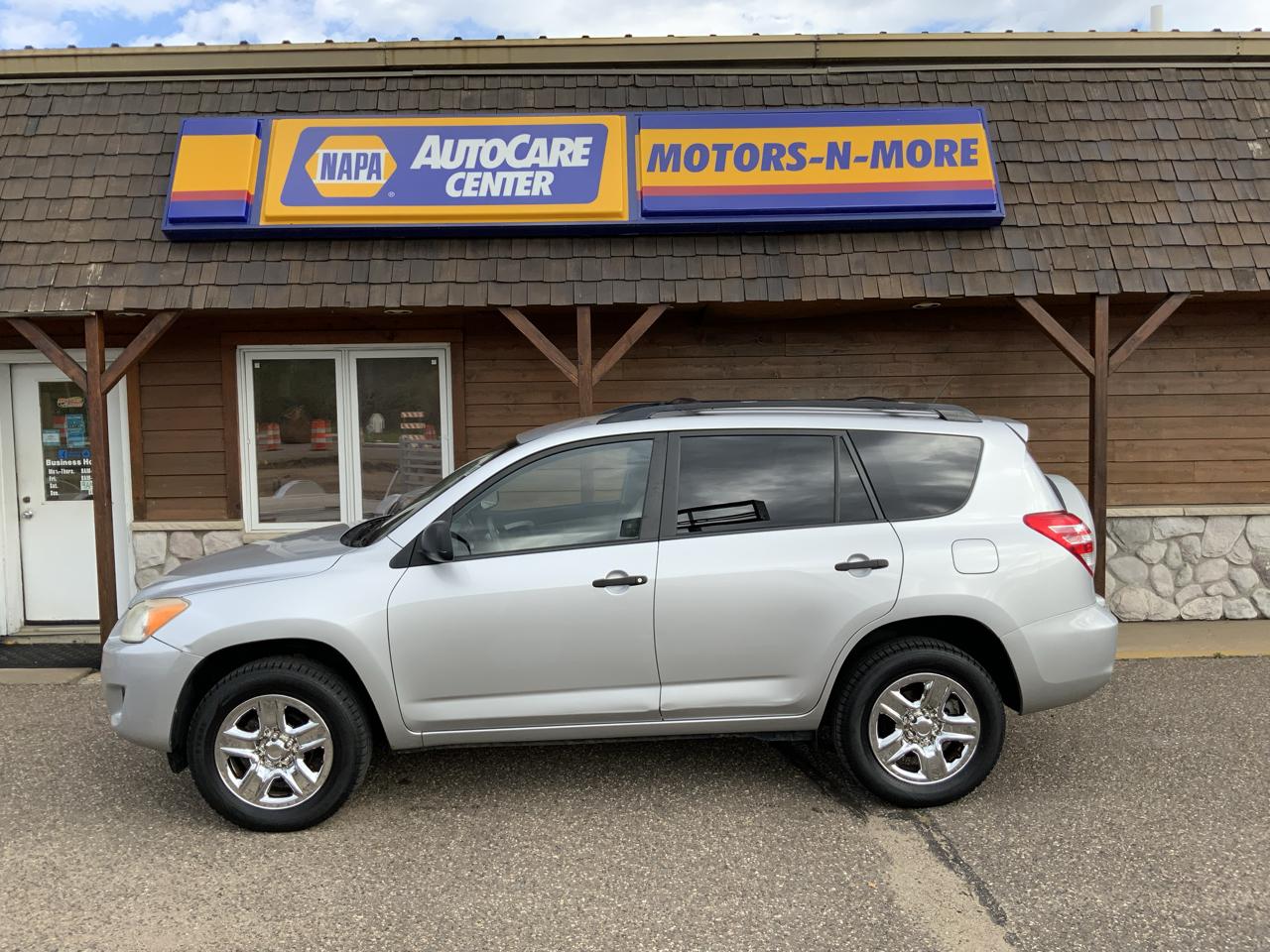 Toyota RAV4 Base I4 4WD 2009