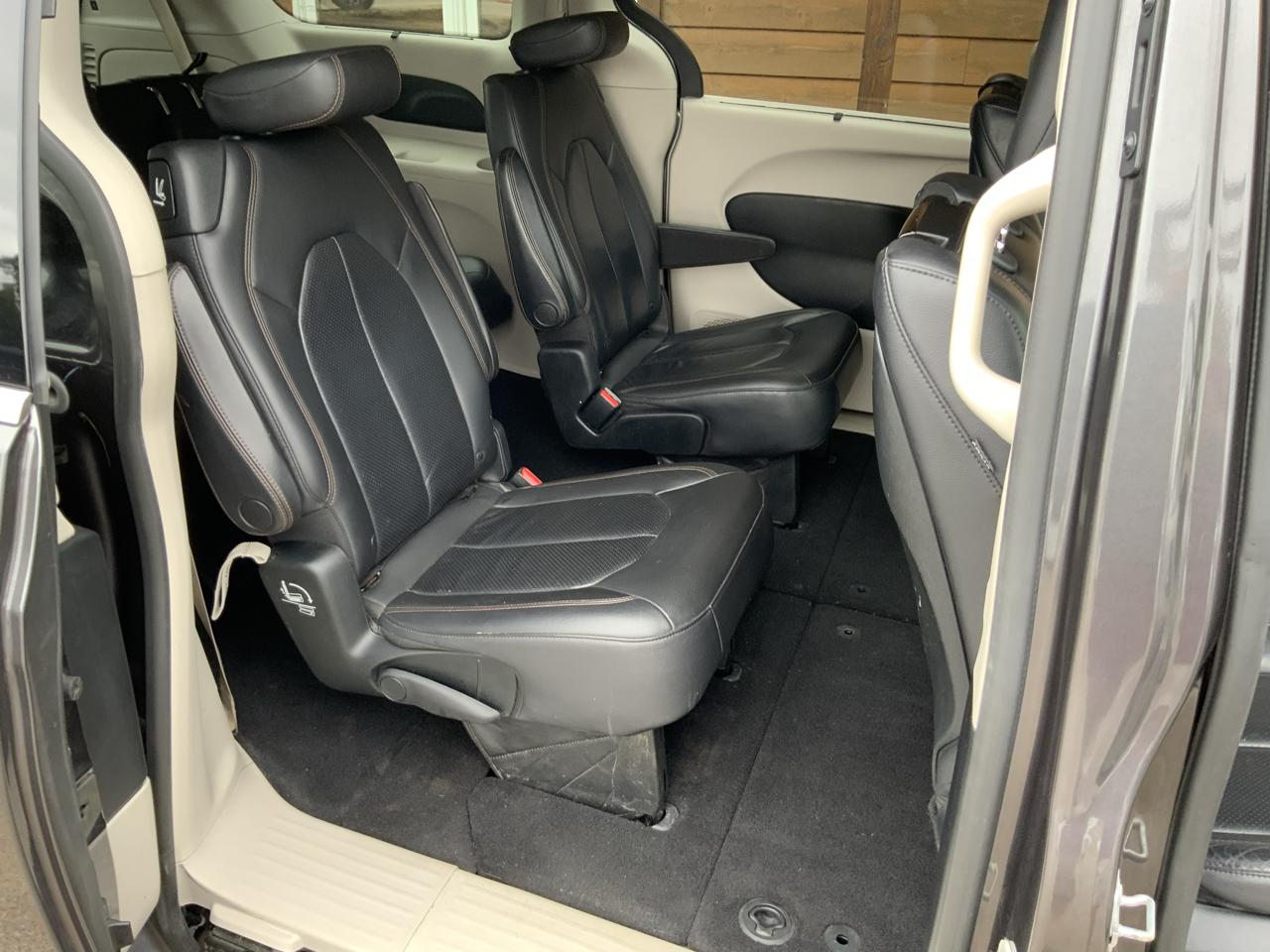 Chrysler Pacifica Touring-L Plus 2017
