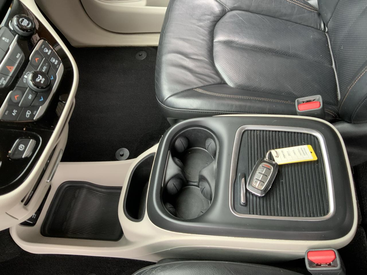 Chrysler Pacifica Touring-L Plus 2017