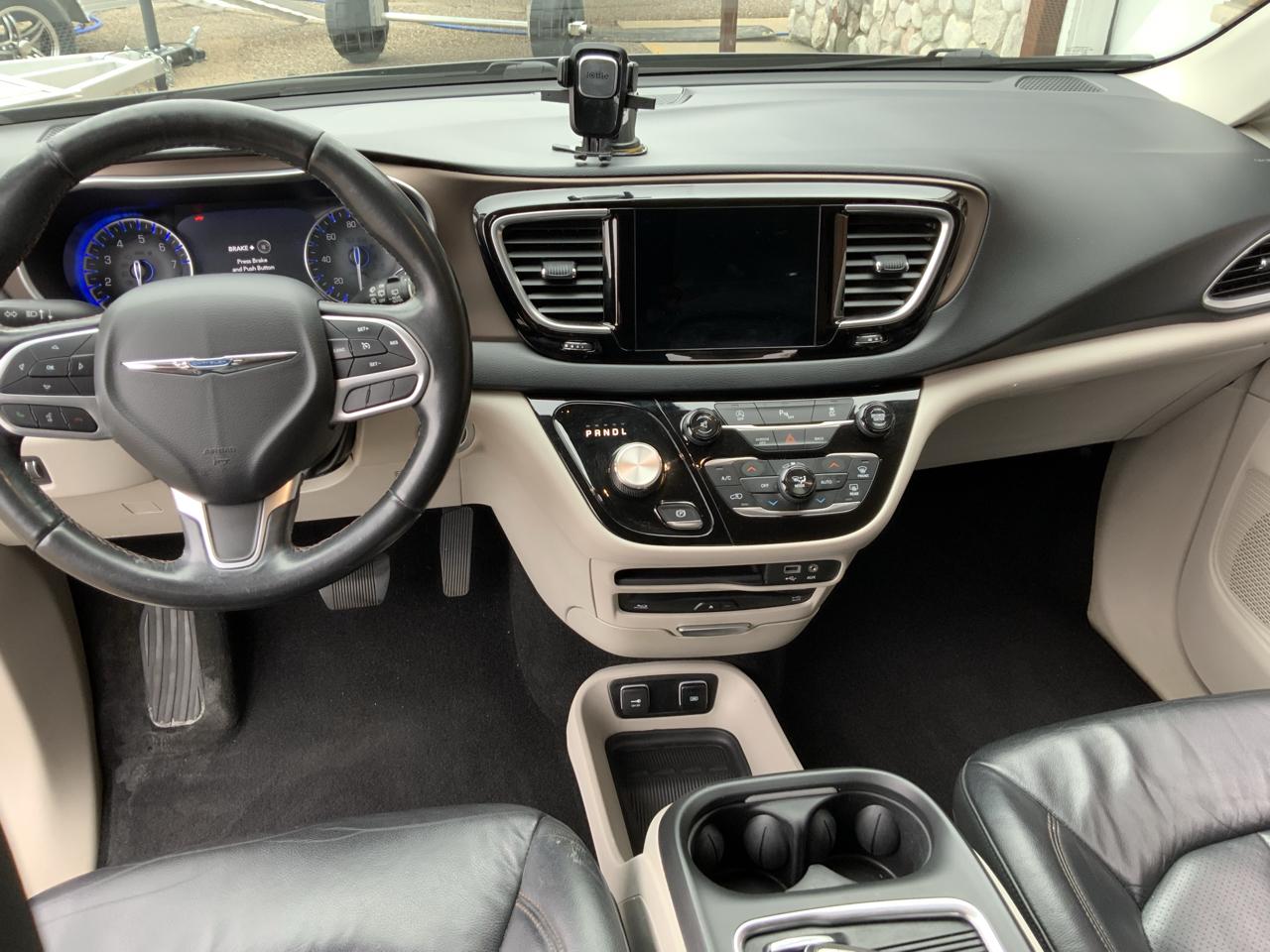 Chrysler Pacifica Touring-L Plus 2017