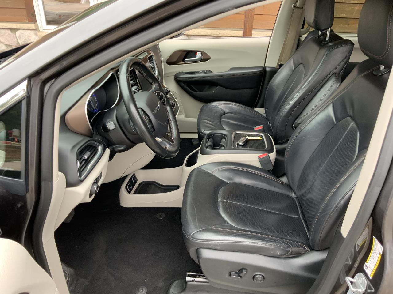 Chrysler Pacifica Touring-L Plus 2017