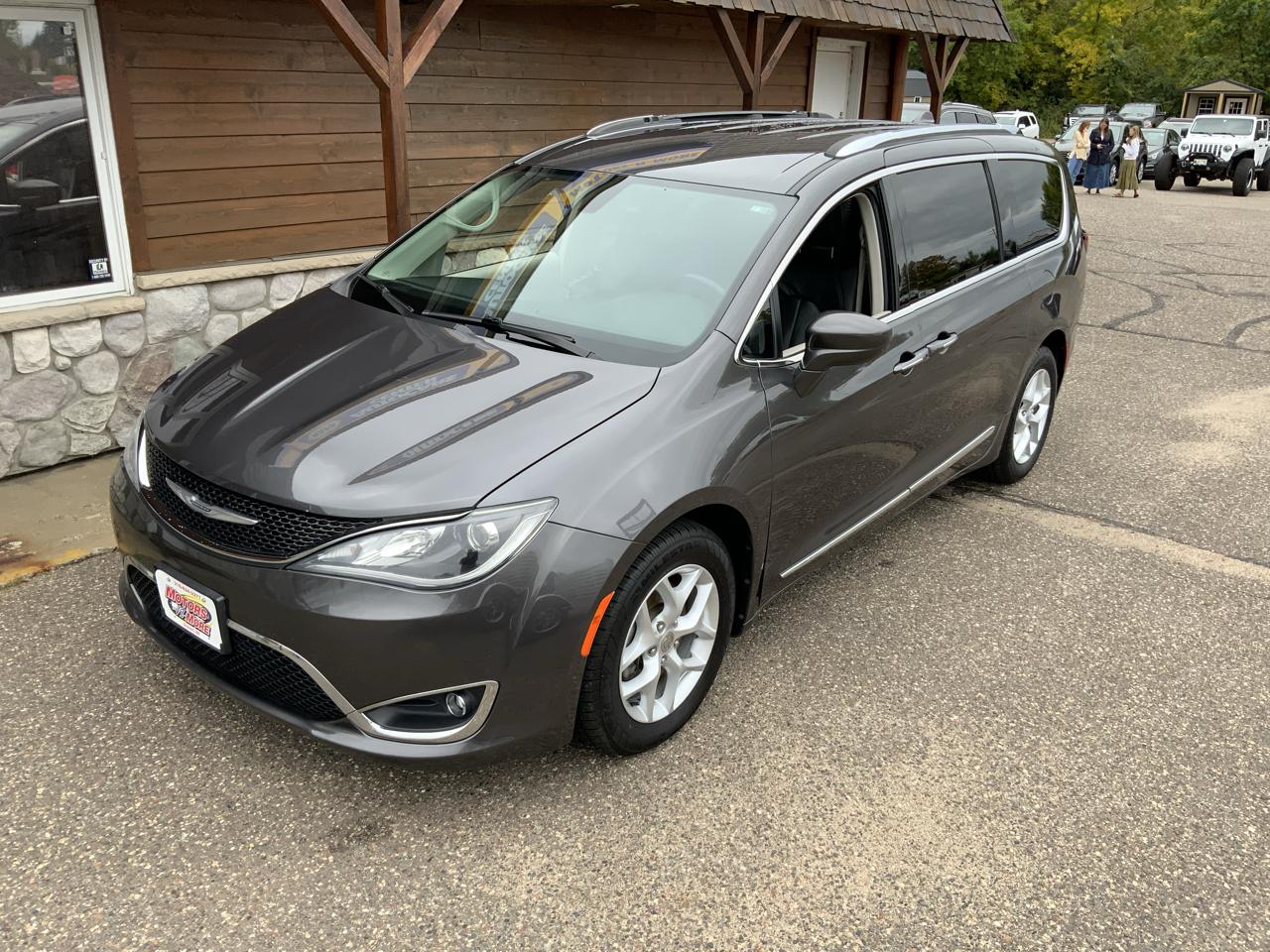 Chrysler Pacifica Touring-L Plus 2017