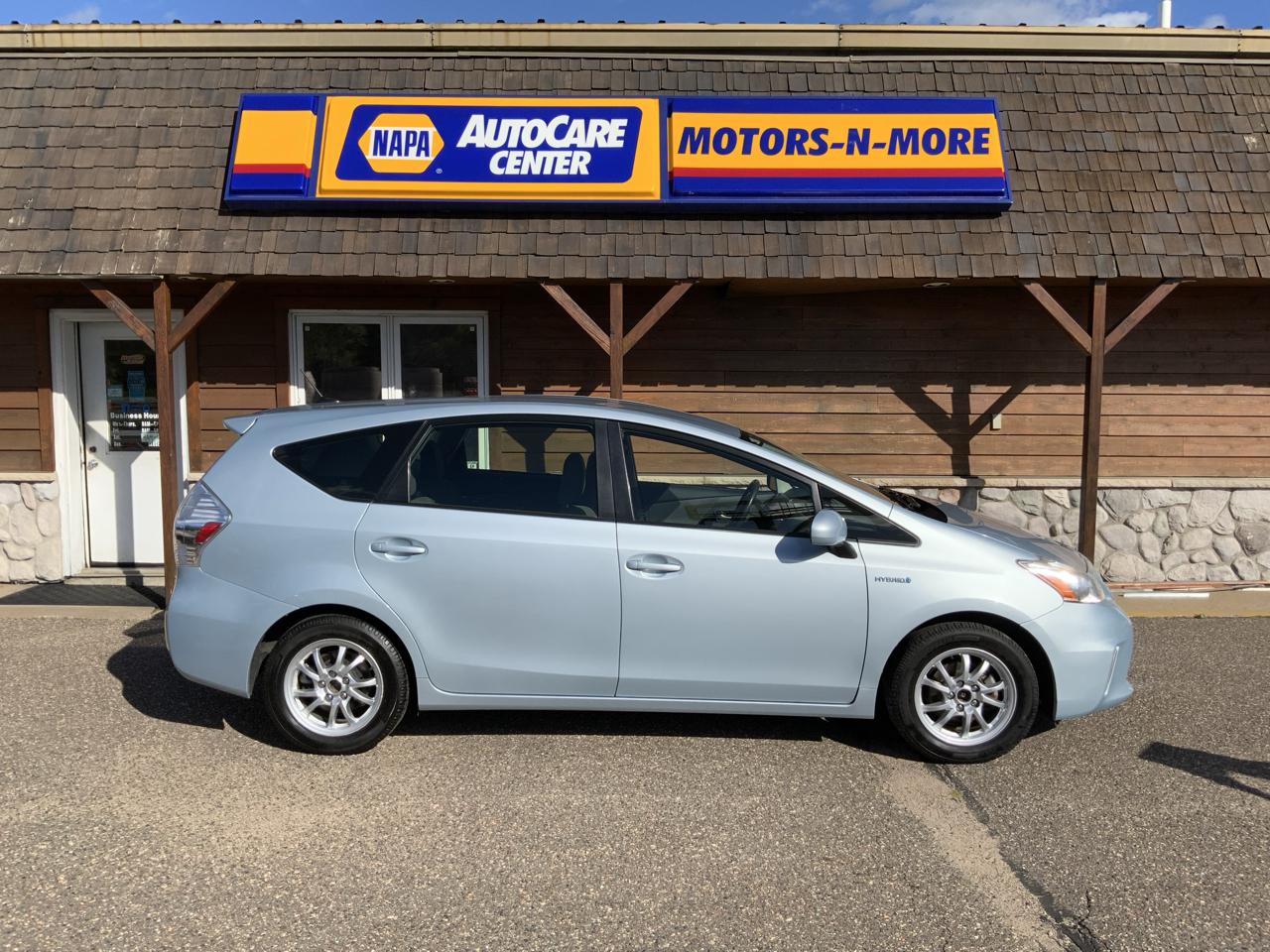 Toyota Prius V Three 2013