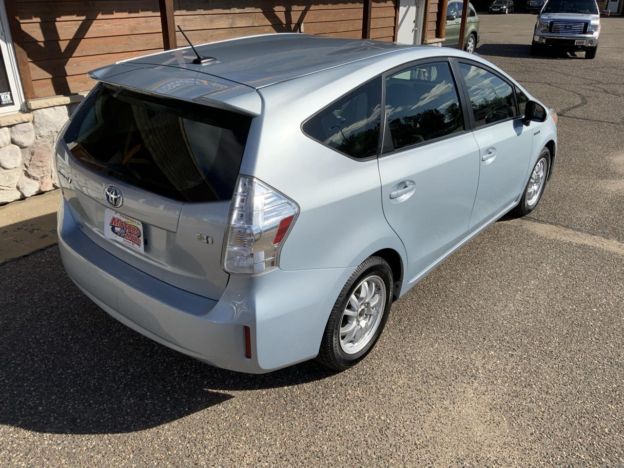 Toyota Prius V Three 2013