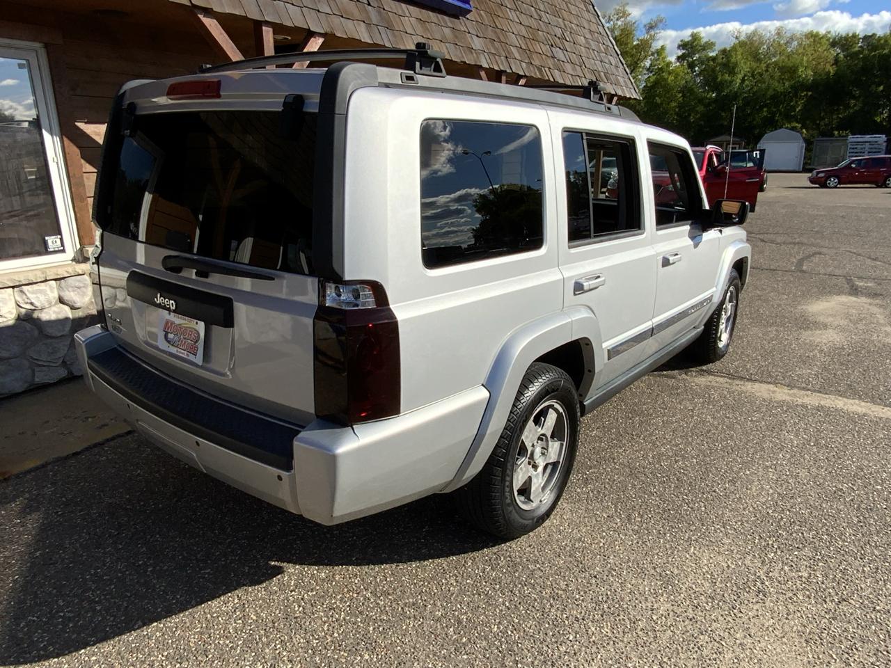 Jeep Commander Sport 4WD 2010