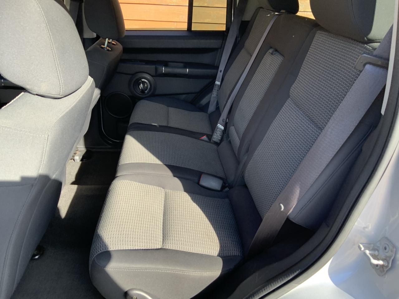 Jeep Commander Sport 4WD 2010