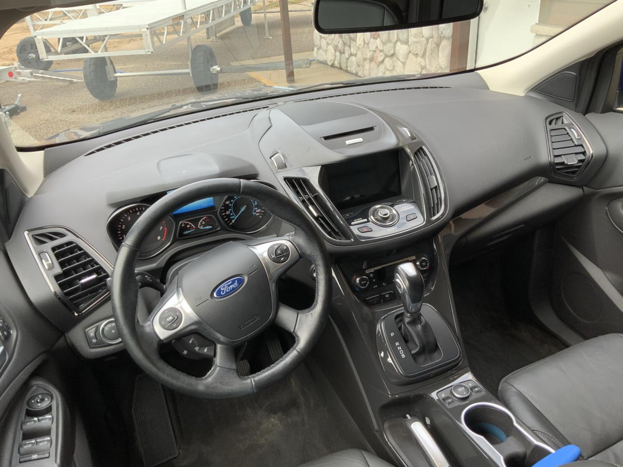 Ford Escape Titanium 4WD 2016