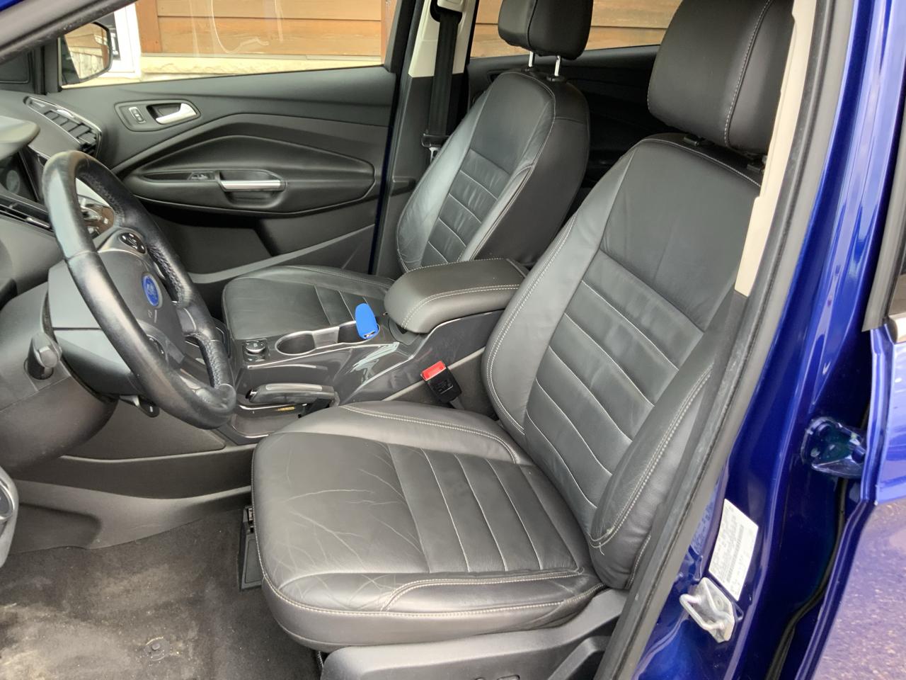 Ford Escape Titanium 4WD 2016
