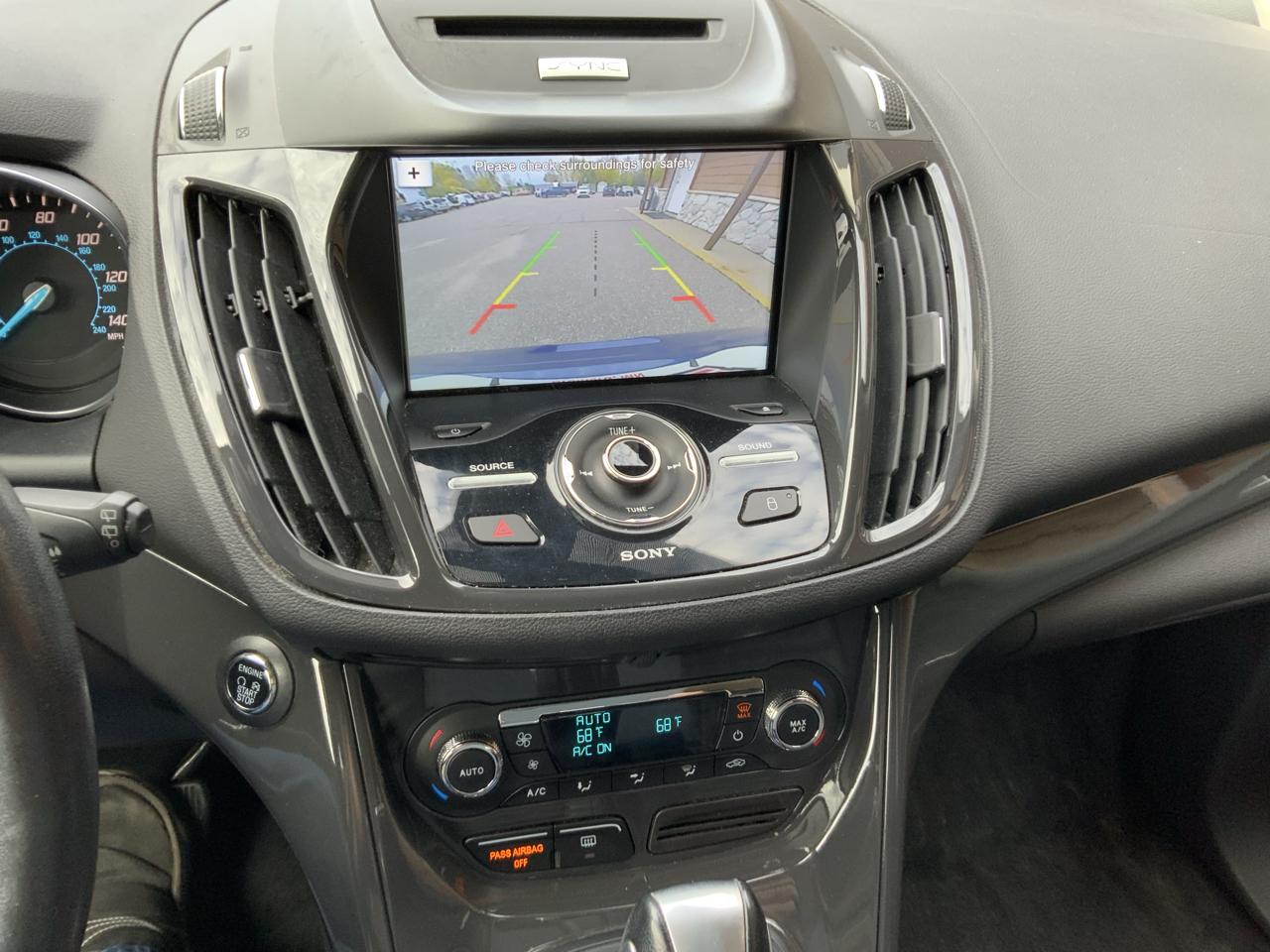 Ford Escape Titanium 4WD 2016