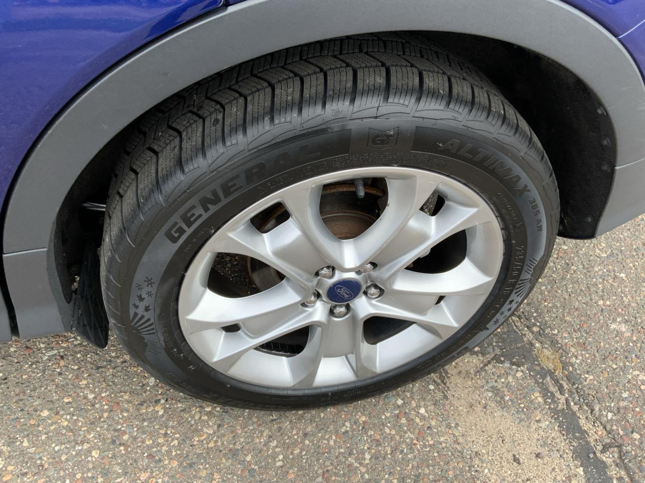 Ford Escape Titanium 4WD 2016