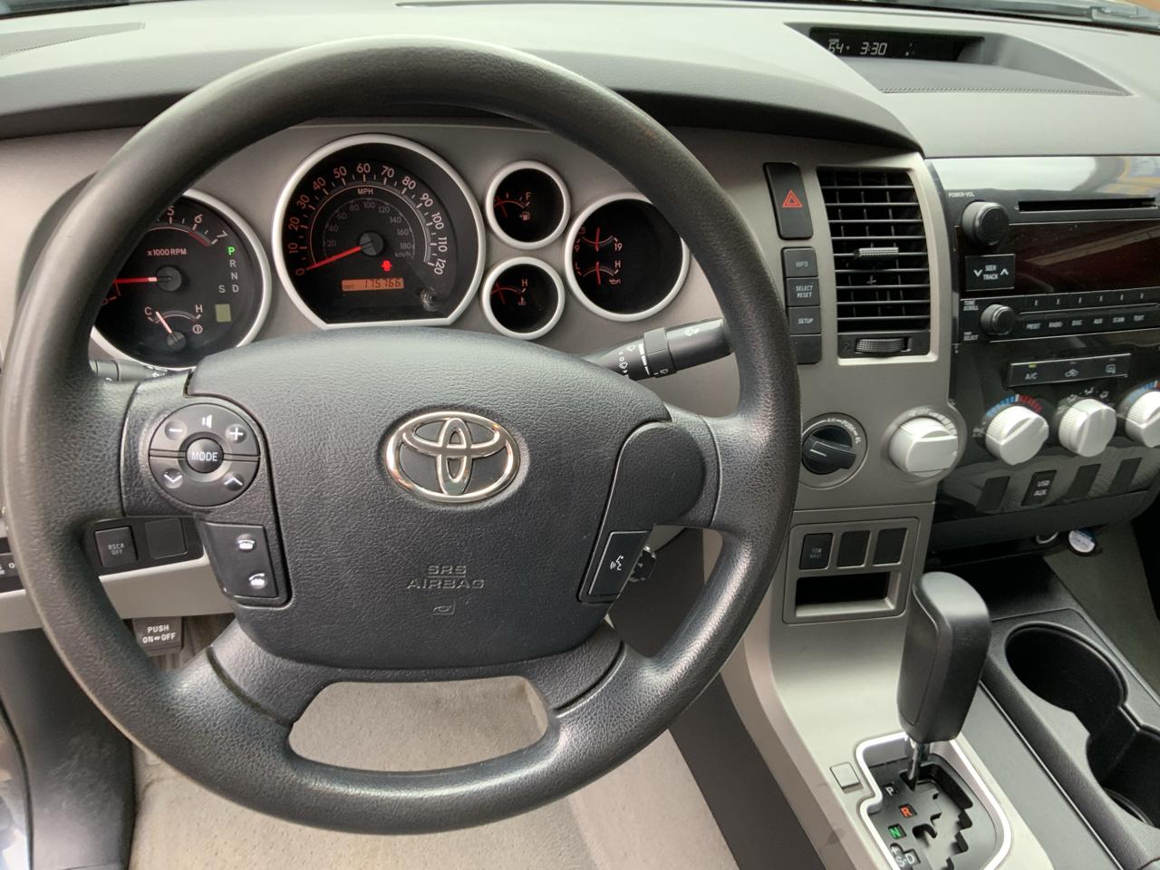 Toyota Tundra Tundra-Grade Double Cab 4.6L 4WD 2010