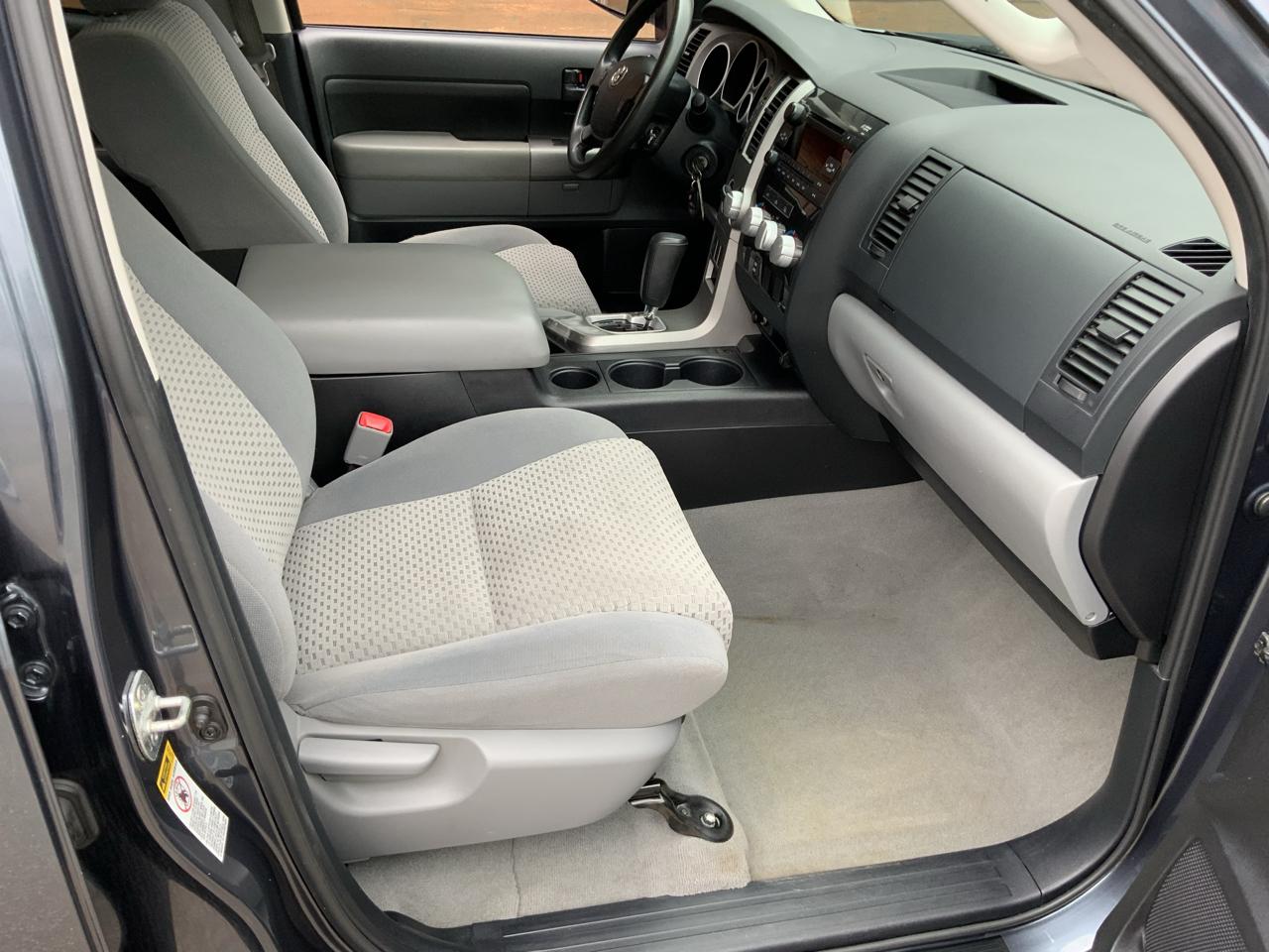 Toyota Tundra Tundra-Grade Double Cab 4.6L 4WD 2010