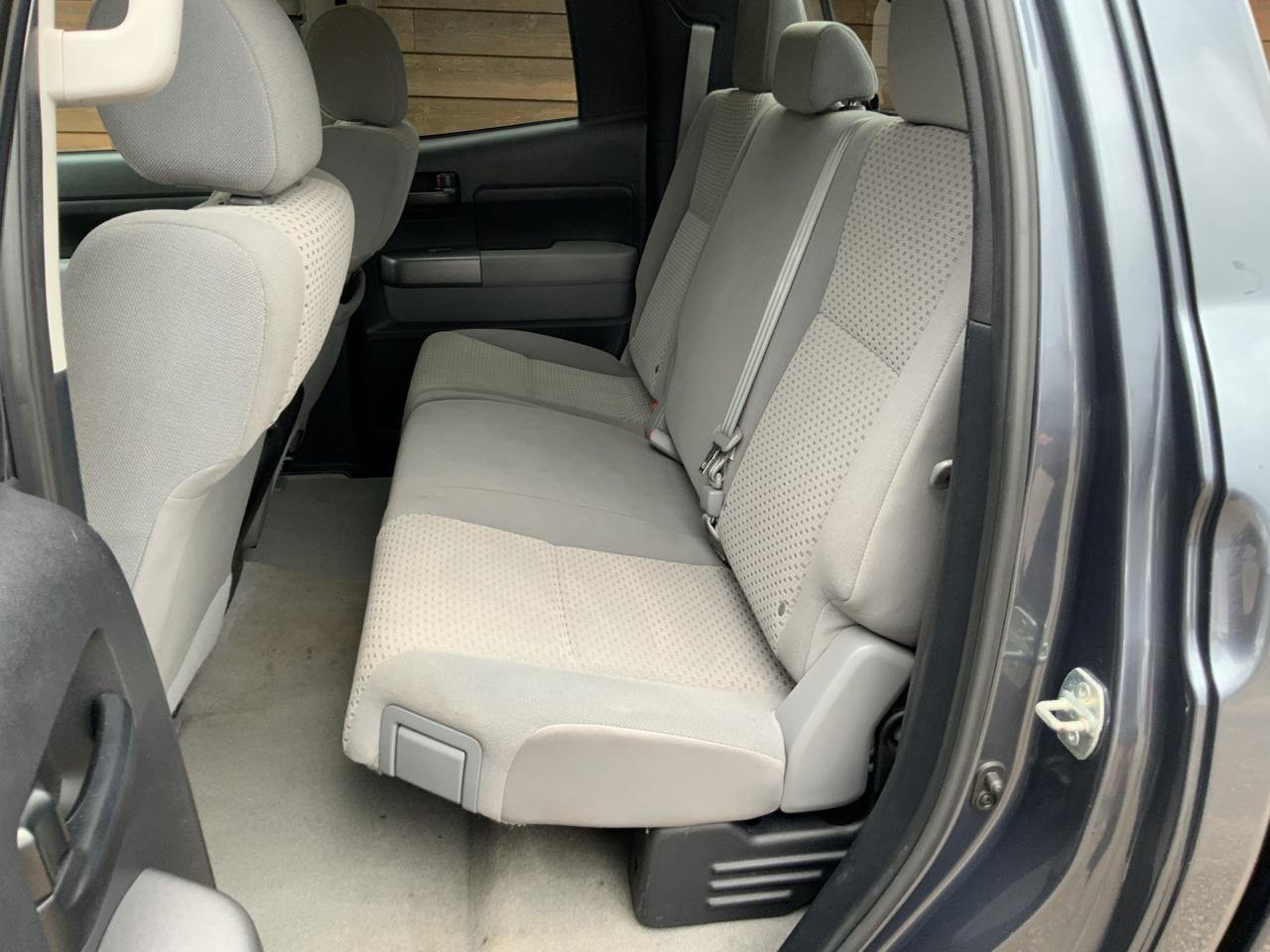 Toyota Tundra Tundra-Grade Double Cab 4.6L 4WD 2010