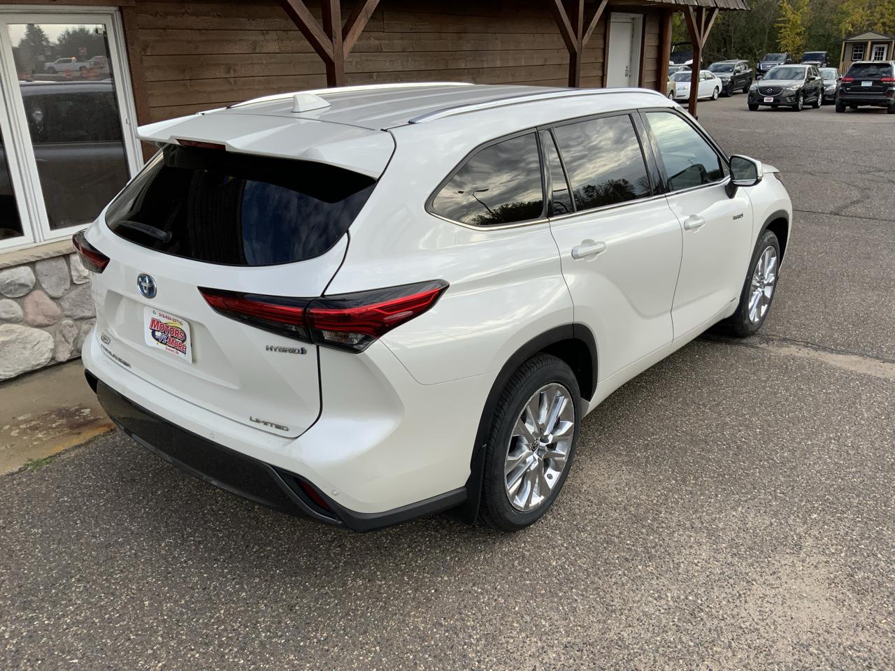 Toyota Highlander Hybrid Limited AWD 2021