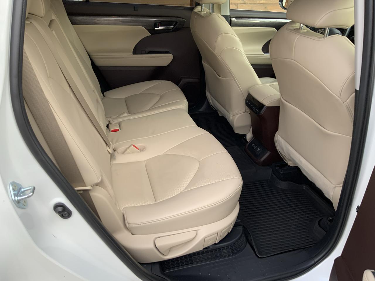 Toyota Highlander Hybrid Limited AWD 2021