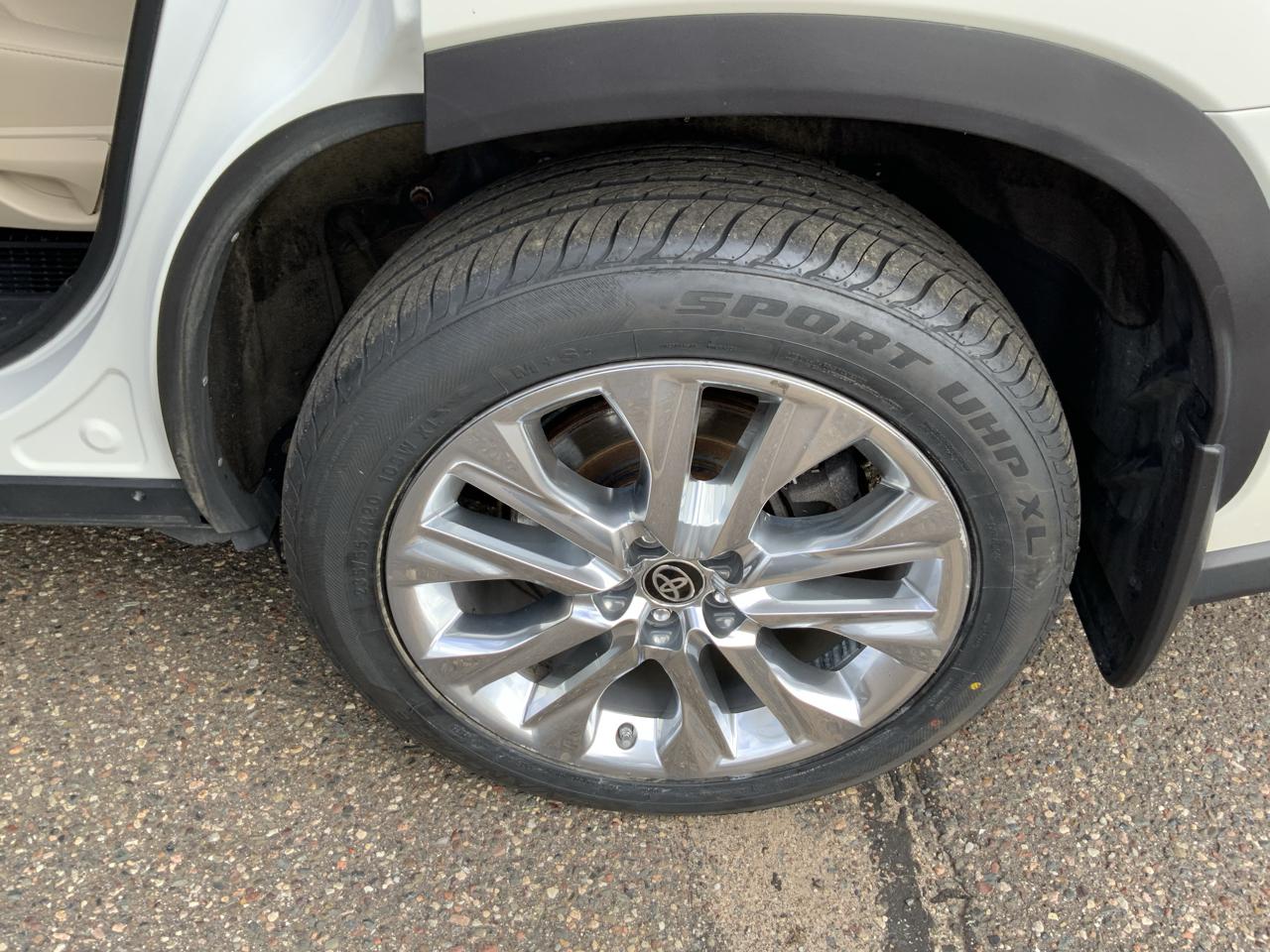 Toyota Highlander Hybrid Limited AWD 2021