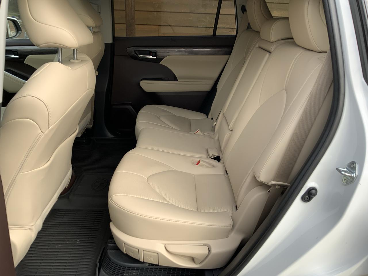 Toyota Highlander Hybrid Limited AWD 2021