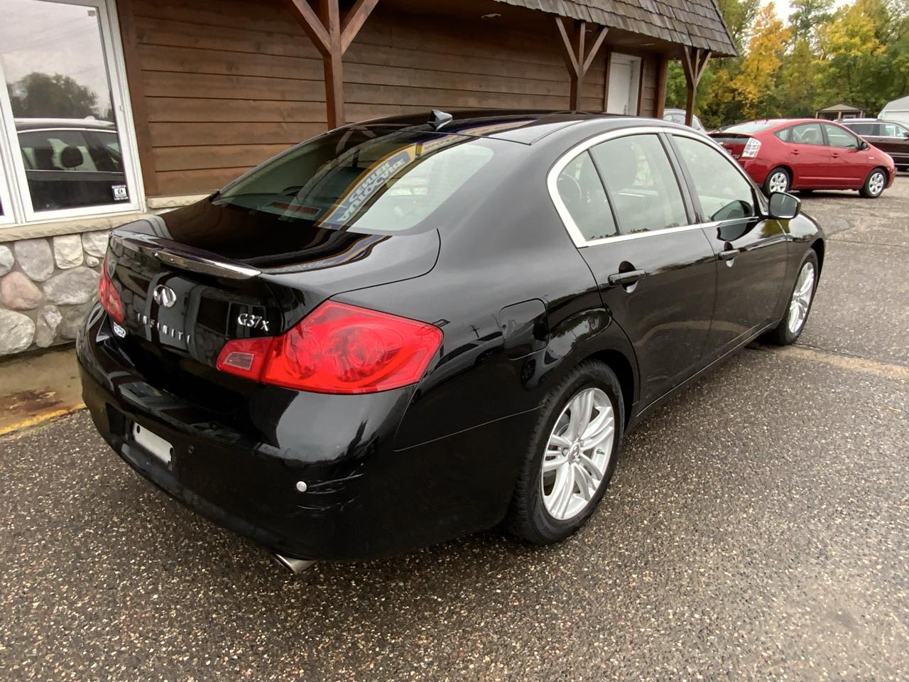 Infiniti G Sedan 37x AWD 2012