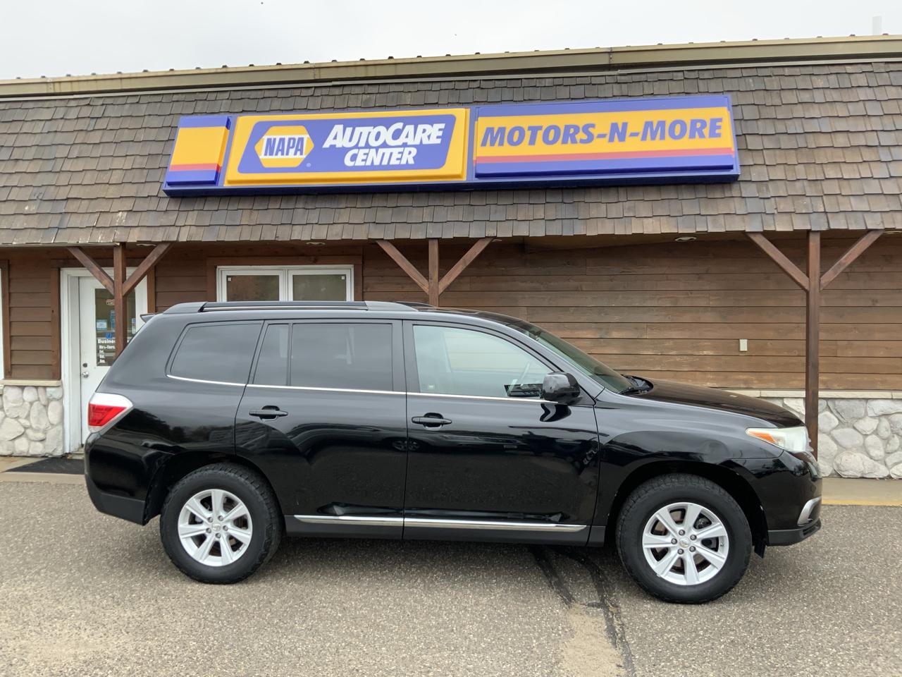 Toyota Highlander Base 4WD 2013