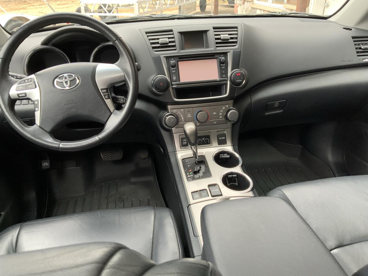 Toyota Highlander Base 4WD 2013