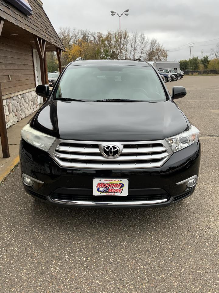 Toyota Highlander Base 4WD 2013