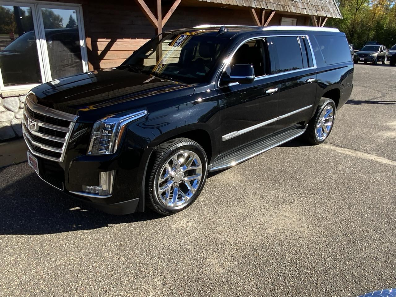Cadillac Escalade ESV Luxury 4WD 2016