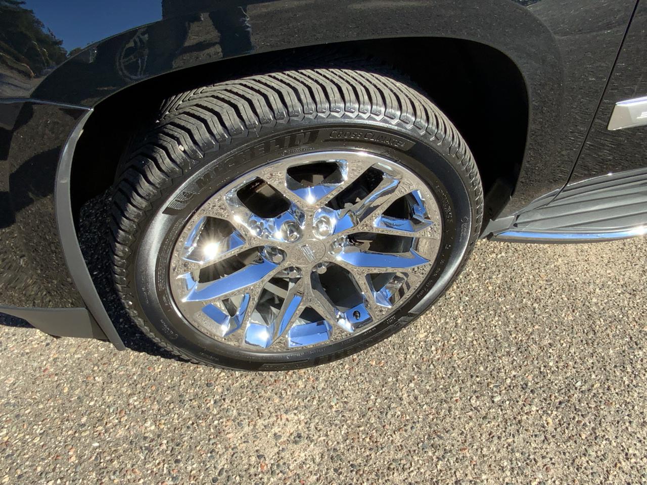 Cadillac Escalade ESV Luxury 4WD 2016