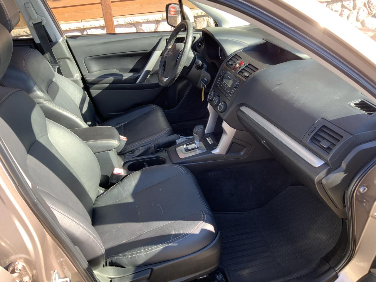 Subaru Forester 2.5i Limited 2014